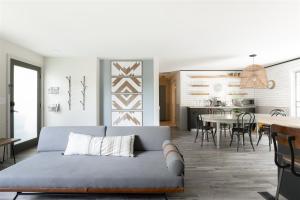 Bluebird Day - Lodgepole House