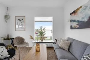 Lovely & Spacious Apartments - 凯夫拉维克