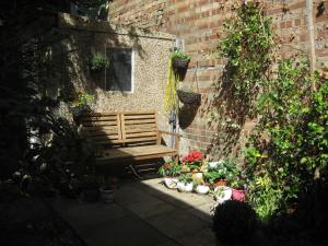 Cosy character cottage conservation area