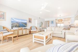 Shipwatch 2B Gulf Front Condo - D603