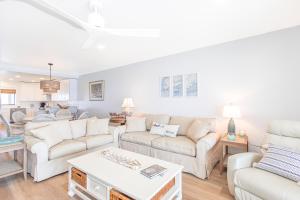 Shipwatch 2B Gulf Front Condo - D603