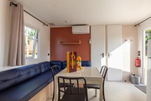 MOBIL HOME Neuf FRONT DE MER TOUT CONFORT 5 LITS 6 personnes CARRY LE ROUET