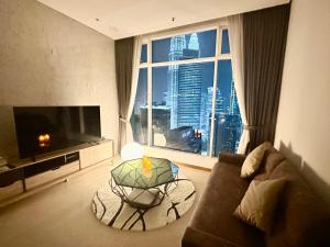 2bedroom SOHO SUITE KLCC View by Homeizing