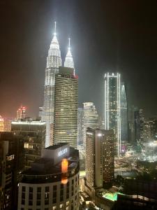 2bedroom SOHO SUITE KLCC View by Homeizing
