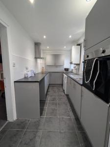 Comfortable stay at 3-Bedroom Retreat in Blyth