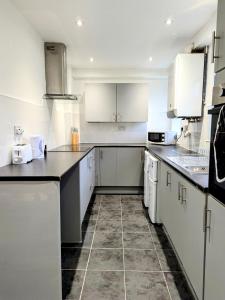 Comfortable stay at 3-Bedroom Retreat in Blyth