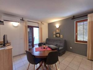 Lovely Apartment Vinko in Krk Town 