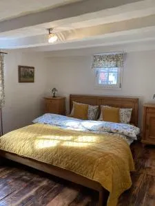 Rosige Zeiten, Ferien im Fachwerkhof - 梅谢尼希