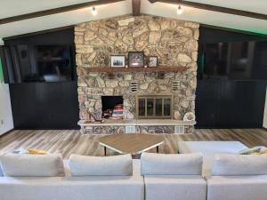 Holiday in Green Bay! 5 minutes walk to Lambeau!