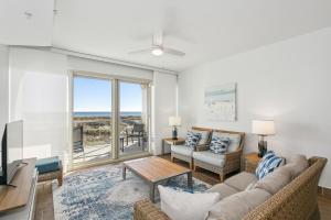 Beach Club 1B - 105A