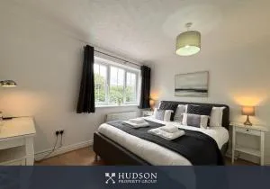 3 Bedroom House with Garden - 阿德马斯顿