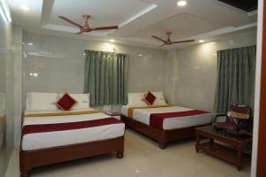 HOTEL THANVi INN