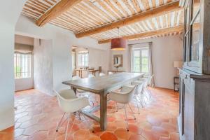 Villas Bastide la Belle Etoile : photos des chambres