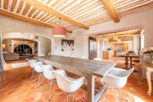 Villas Bastide la Belle Etoile : photos des chambres