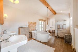 Villas Bastide la Belle Etoile : photos des chambres