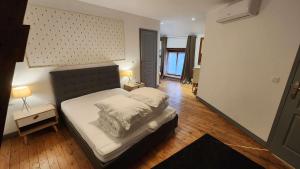 Maisons de vacances Renovated House with 4 Private Suites : photos des chambres