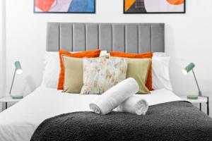 Modern 1-Bed Apartment Sleeps 4 Birmingham