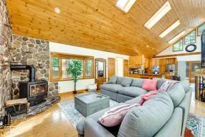 Walk to White Lake State Park Gem with Ski Locker! - Chocorua