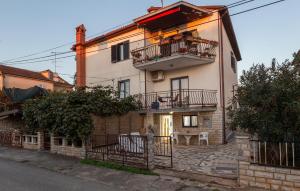 Awesome Apartment In Novigrad With Wifi