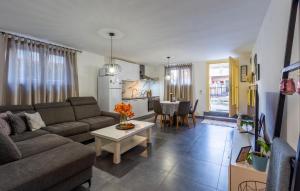 Awesome Apartment In Novigrad With Wifi