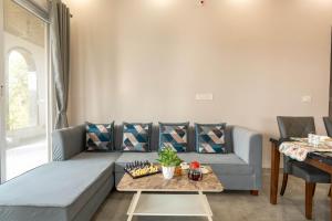 ELIVAAS Jamun Farm 2BHK with Pool