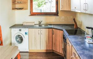 Gorgeous Home In Nowe Warpno With Wifi