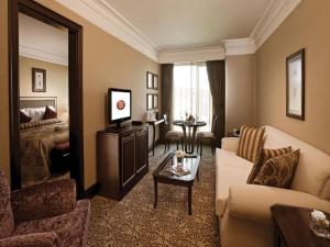 Suite with Spa Bath - Club Lounge Access room in Crowne Plaza Istanbul Asia