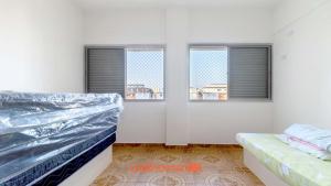 Apto a 50m da Praia da Vila Tupi em Praia Grande