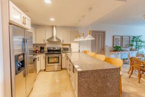 Punta Palmera Beachfront Apartment