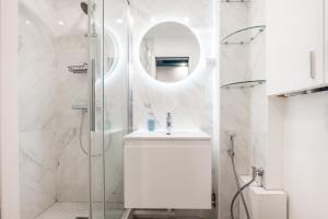 Charming Parisian Home Away from Home in the Heart of Paris