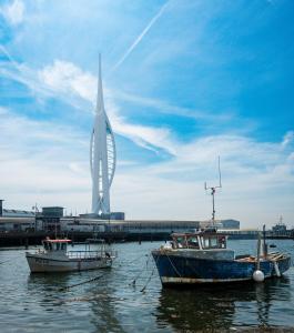 Coastal Terrace Retreat- 2 bedrooms, free parking