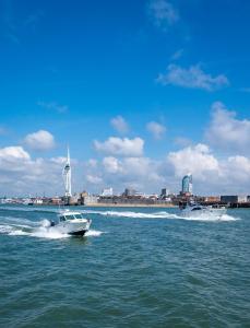 Coastal Terrace Retreat- 2 bedrooms, free parking