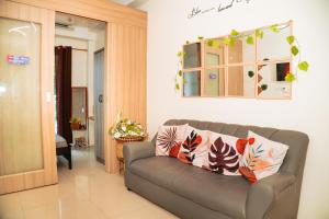 1bedroom with Balcony facing pool Near MOA