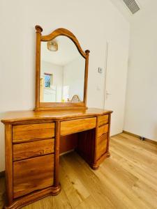 Villa Florida, Apt 8 prs, Piscine, Clim, Parking