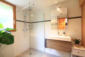 Chalets Chalet Serein : photos des chambres