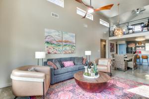 Modern Mtn-View Designer Home in Medicine Park