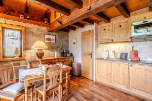 Appartements Slow Chalet Etale Ski in-out Duplex Mountain View Balcony & Free parking : photos des chambres