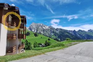 Appartements Slow Chalet Etale Ski in-out Duplex Mountain View Balcony & Free parking : photos des chambres