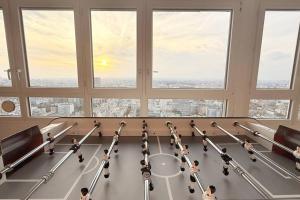 Nice Apartment with amazing view of Paris with private Parking