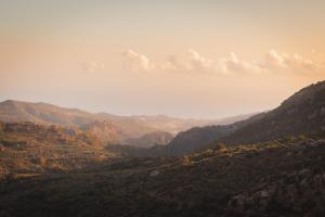 Nephèle - The Embrace of Hospitality