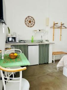 Casa Kira Camarote, Macher