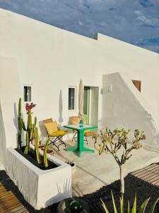 Casa Kira Camarote, Macher