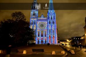 Appartements Henri en scene - Charme & Confort en Hypercentre Chartres - Au pied de la Cathedrale : photos des chambres