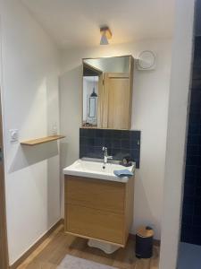 Maisons de vacances Chez Juliette - Maison et jardin - bord de Loire a Saumur : photos des chambres