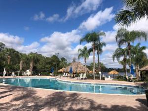 3 bedrooms condo in gated resort Bahama Bay