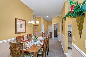 3 bedrooms condo in gated resort Bahama Bay