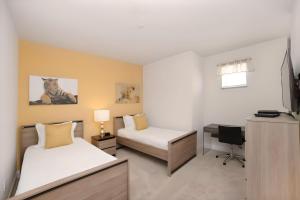 3 bedrooms pool home Retreat Close to Disney