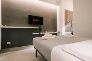 Apulian Tree - Luxury Central Apartment with Balcony - Bari