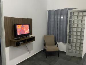 739 Casa 1 · Casa1 - 2 dorm, otima local ,Wi-Fi,Note,Gar, pet