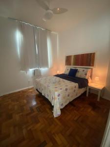 Loft em Copacabana a duas quadras da praia